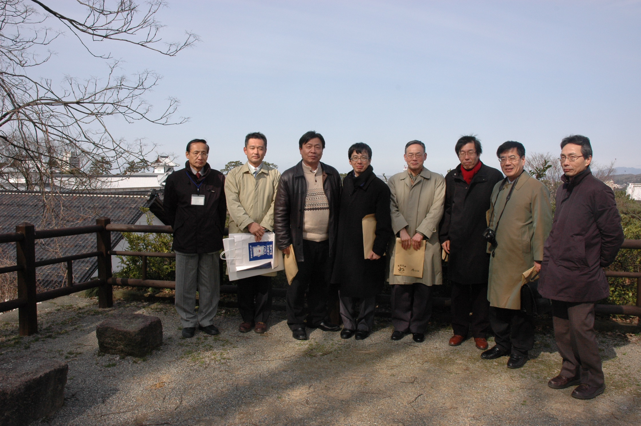 文化庁記念物課岩本課長を囲んで　古田陽久（左から三人目）